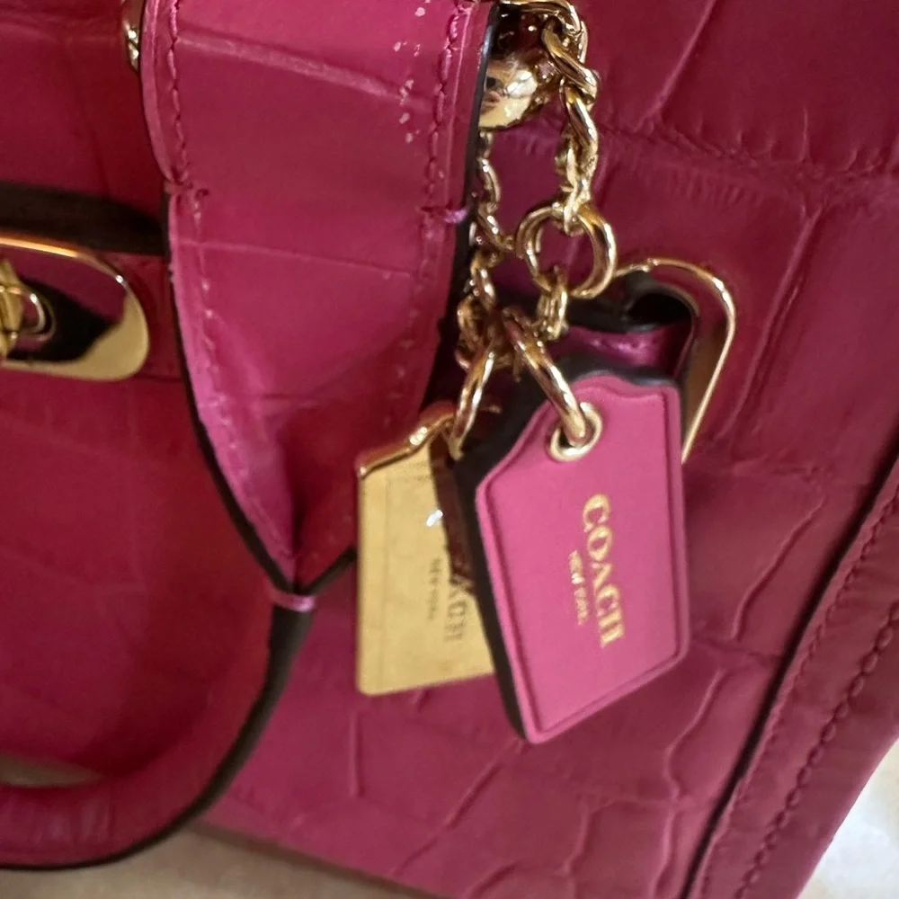 NWT Coach Swagger 27 Dahlia Pink Croc-Embossed crossbody purse/satchel. - Picture 5 of 12